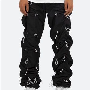 MNML pants.